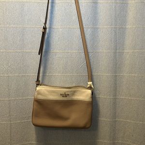 Women’s crossbody